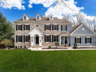 9 Oak Ln, Green Brook, NJ, 08812