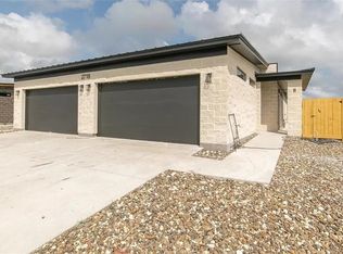 2718 Grace Cir #B, Corpus Christi, TX 78414