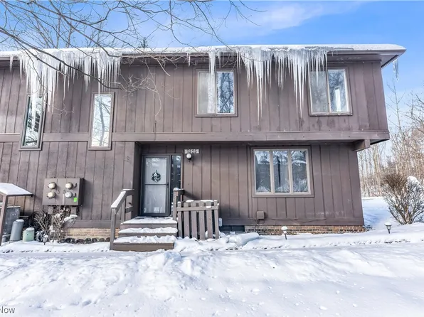 7525 Creekwood Dr, North Royalton, OH 44133