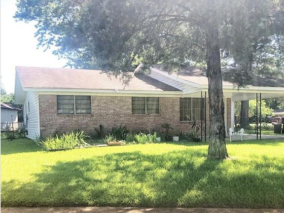 2nd image of 1507 Lampkin Cir