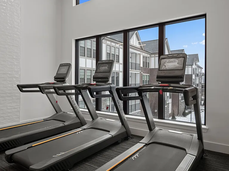 Legacy Rochester Hills Apartments — Photo 50