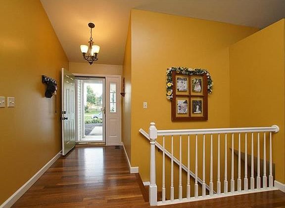 The bright entry is so welcoming and inviting