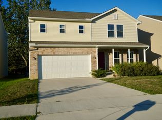 1640 Golfview Dr, Ypsilanti, MI 48198