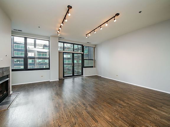 3rd image of 130 S Canal St APT 707