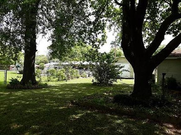 4th image of 3010 Hogg St