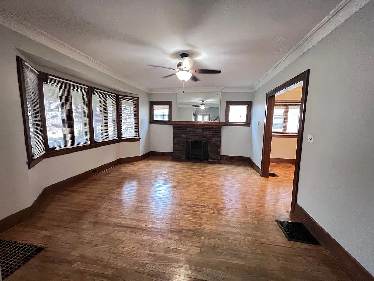 Spacious 4 bedroom home! — Photo 3