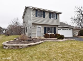 2540 Dorothy Dr, Aurora, IL 60504