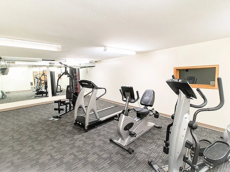 Chestnut Ridge Apartments — Photo 40