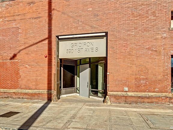 3rd image of 590 1st Ave S APT 510
