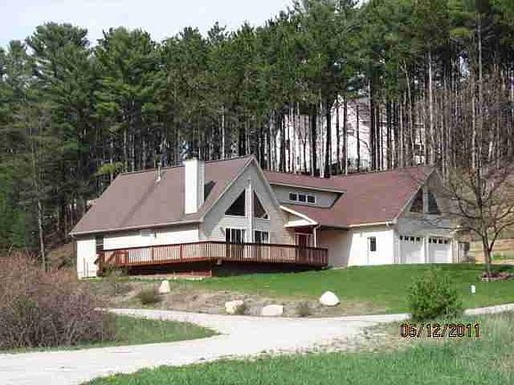 3rd image of 3900 Hidden Hills Ct