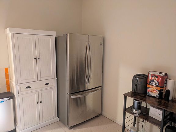 5th image of 18-45 Ditmars Blvd #3B
