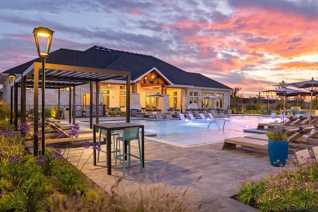 Allora Cinco Ranch — Photo 4