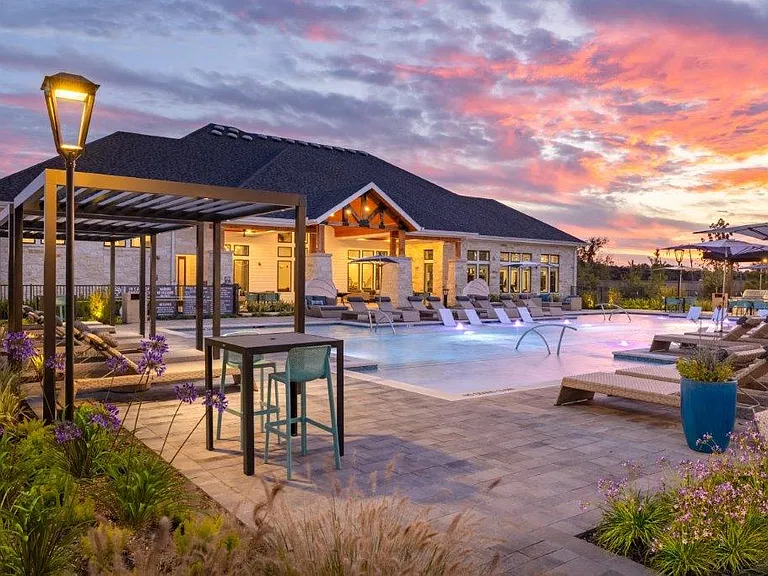 Allora Cinco Ranch — Photo 4