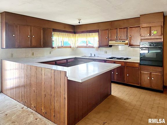 3rd image of 300 N 3rd St