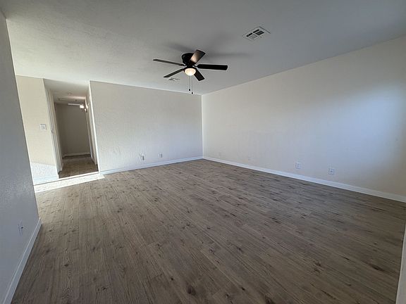 2nd image of 4618 W 17th Ln
