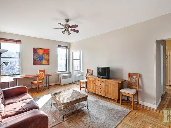 2nd image of 345 Montgomery St #4B