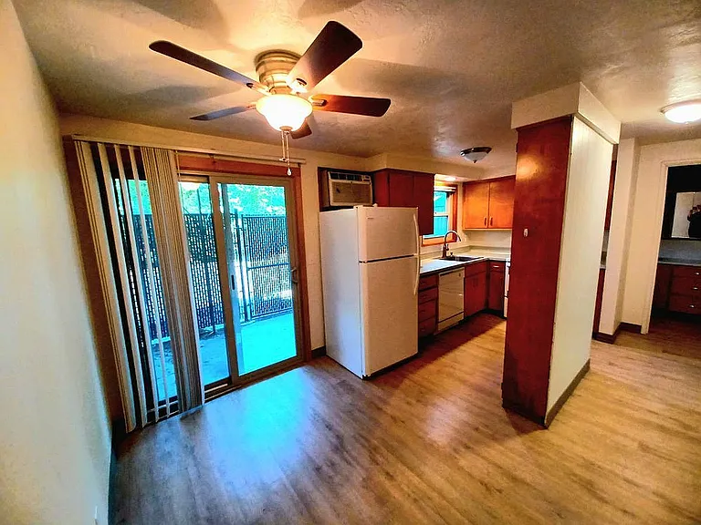 Jade West Apartments - Eugene Oregon