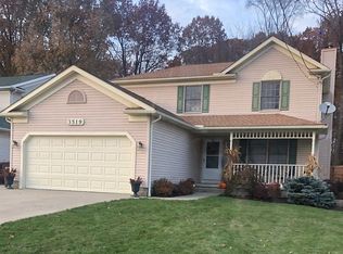 3519 Curtis St, Mogadore, OH 44260