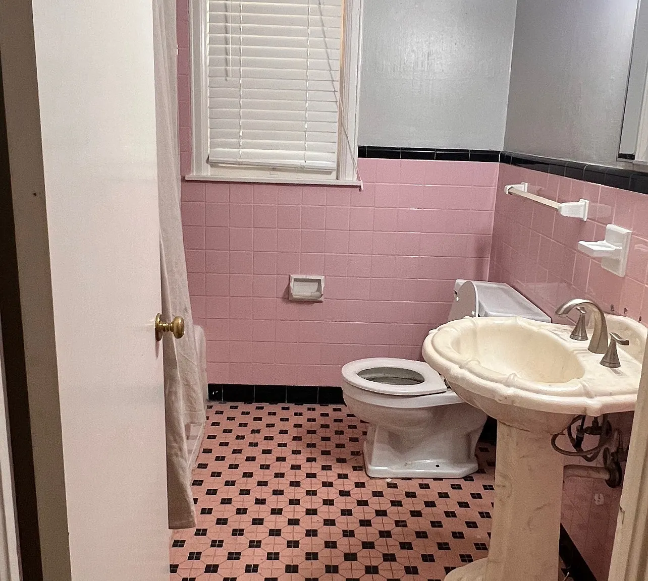 2507 Andrew Jackson Way NE — Photo 3