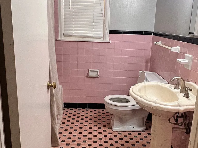 2507 Andrew Jackson Way NE — Photo 3