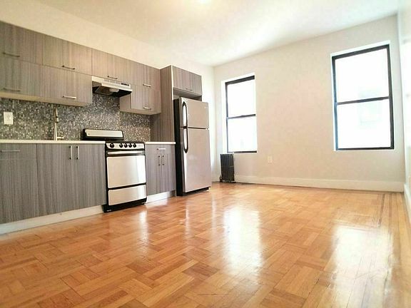 3rd image of 10 Midwood St #2II