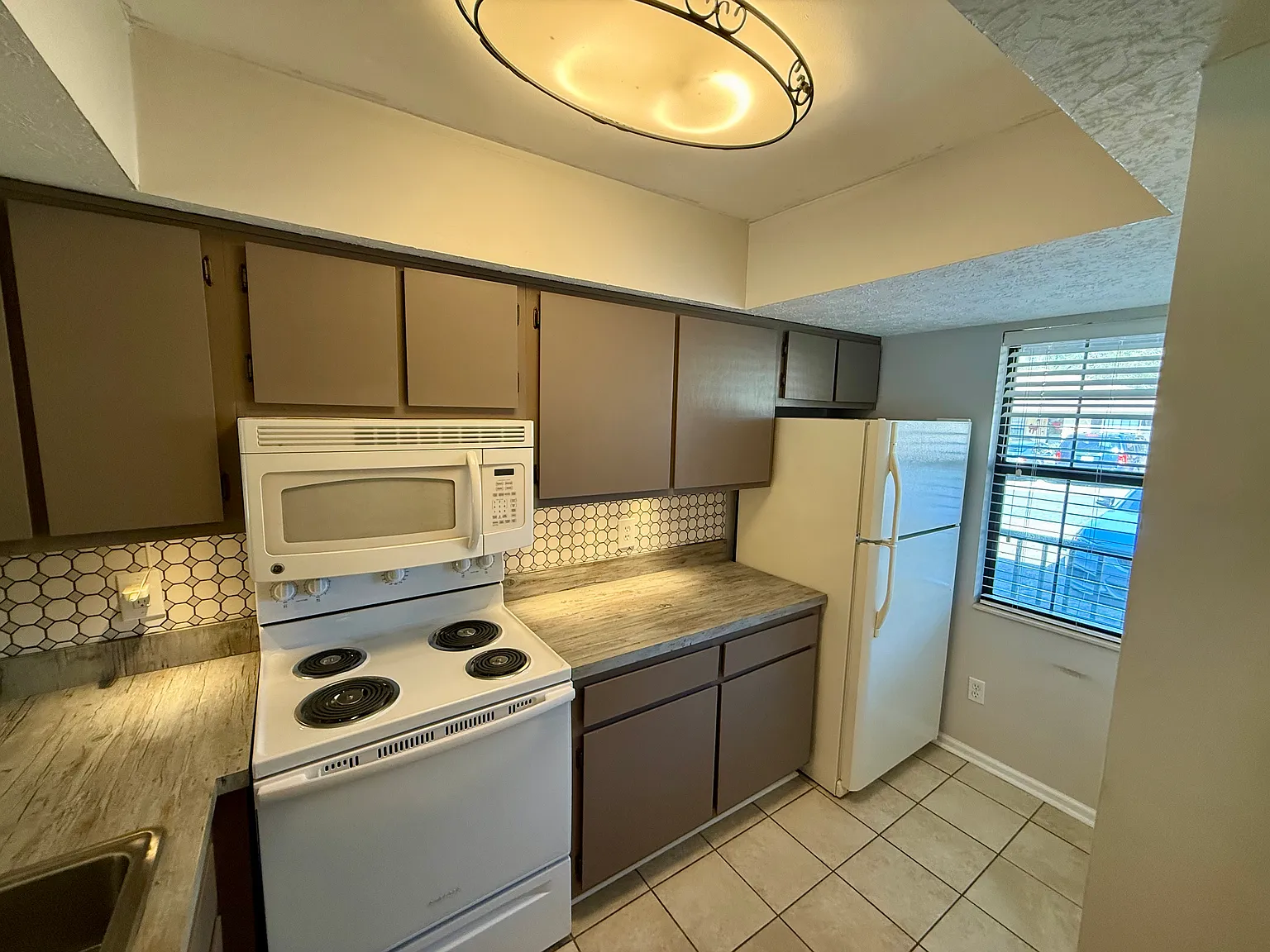 701 New Horizon St — Photo 3