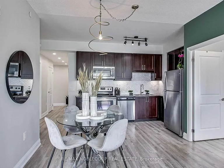 2800 Keele St #304 — Photo 4