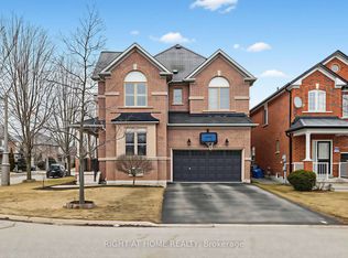 48 Harriet Cres, Whitchurch Stouffville, ON L4A 0T3