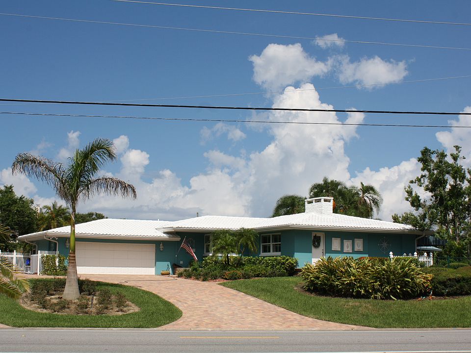 1st image of 166 Windward Ln