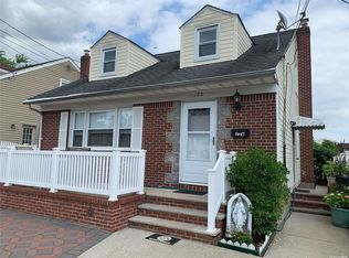 126 Crest Ave, Elmont, NY 11003