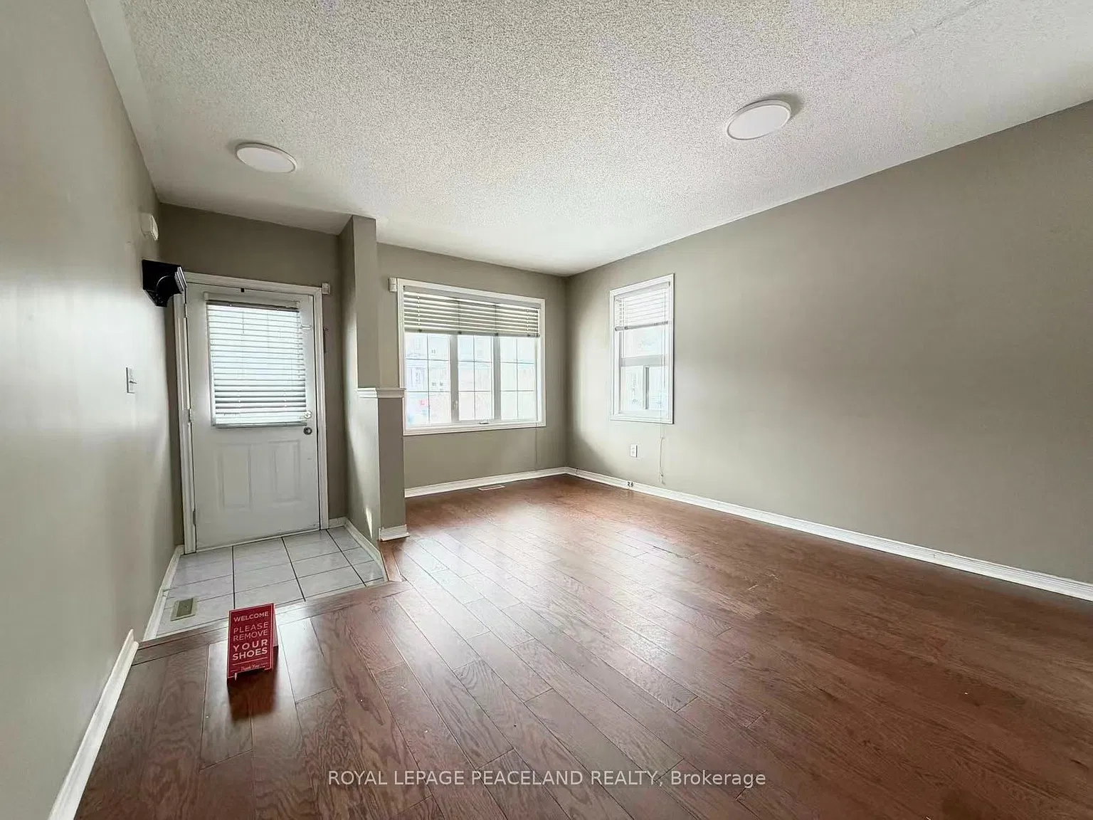 4 bed, $3,850 — Photo 2