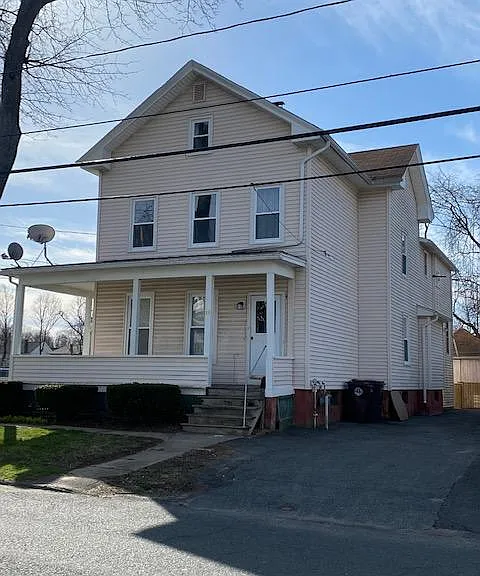 11 Cross St #2 — Photo 2