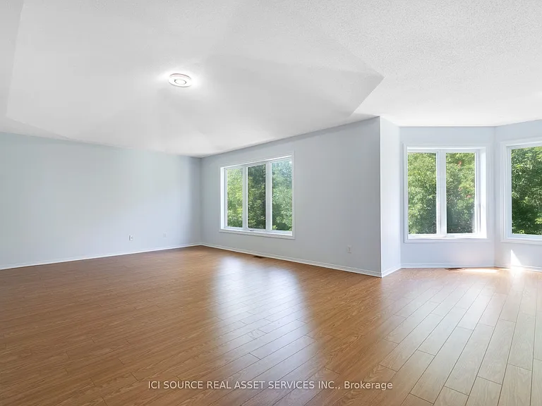 140 Annapolis Cir — Photo 17