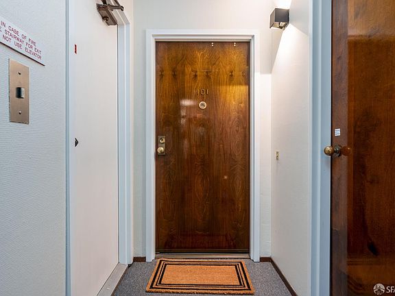 2nd image of 3044 Franklin St APT 101
