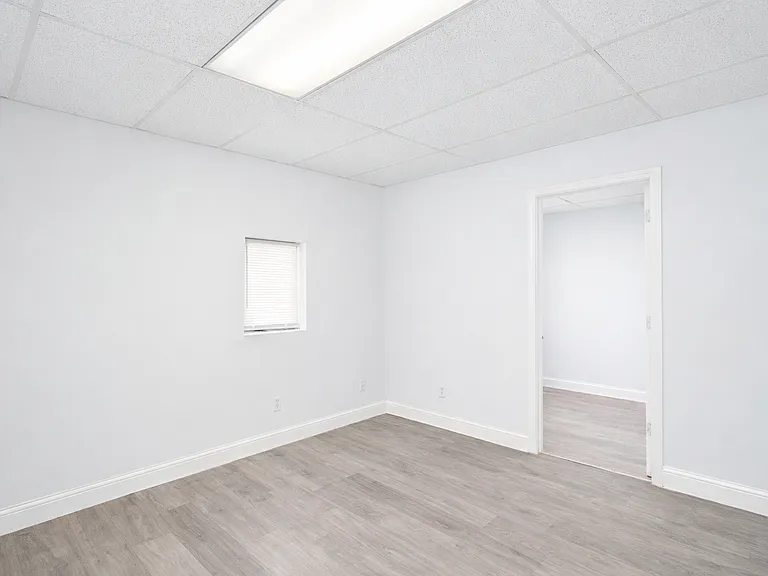 164 Brittain Rd #6 — Photo 6