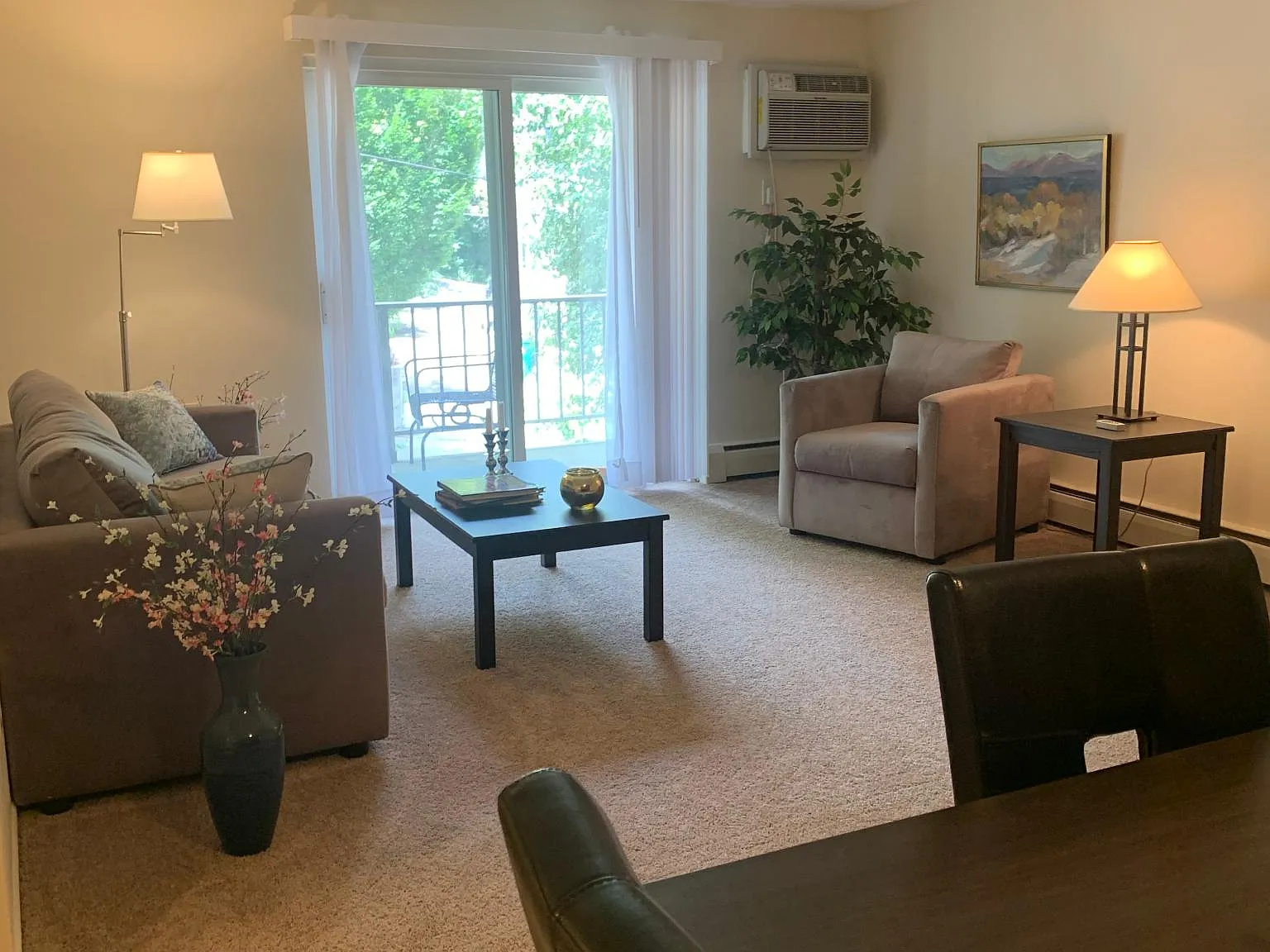 Bellevue House Apartments — Photo 2