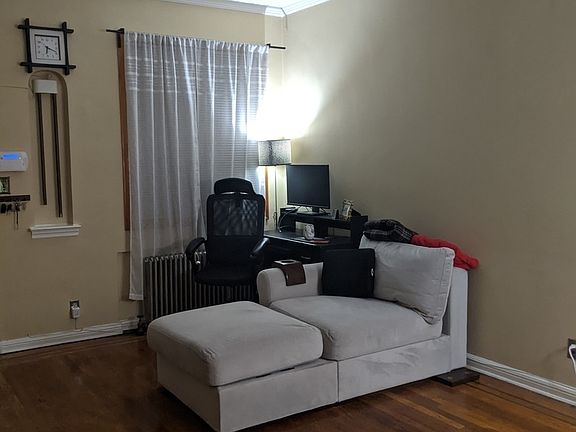 2nd image of 245 Bay 20 St #2