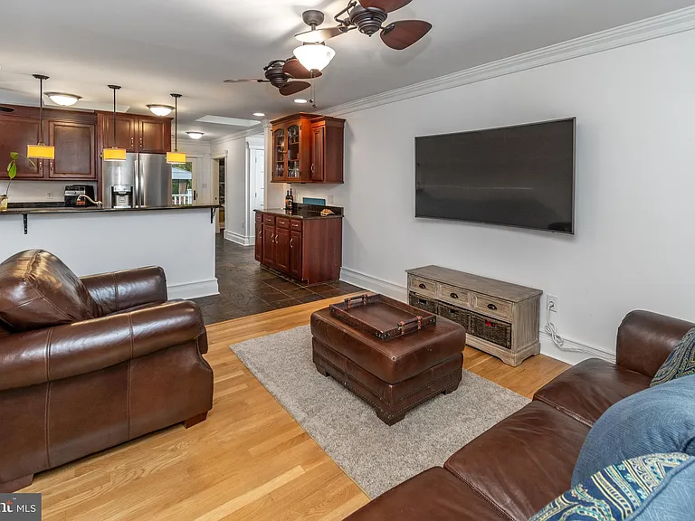 24 Camelia Ct — Photo 10