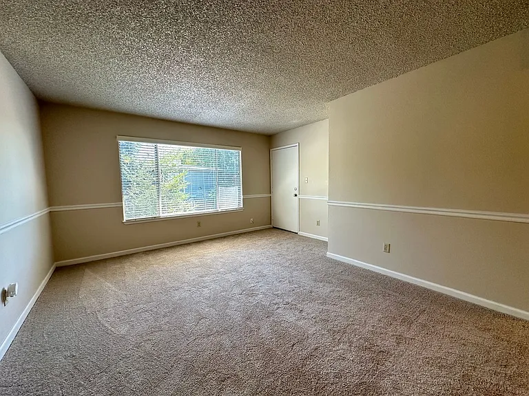 Northridge Terrace Apartments at 4900-4948 Stamas Lane, Fair Oaks California — Photo 75