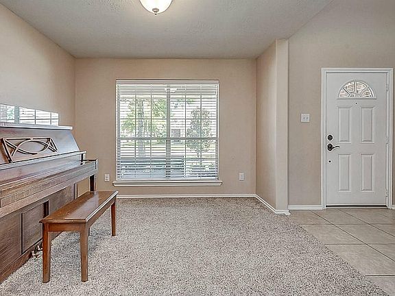3rd image of 24510 Tribeca Ln