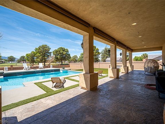 3rd image of 2850 S Margarita Ave
