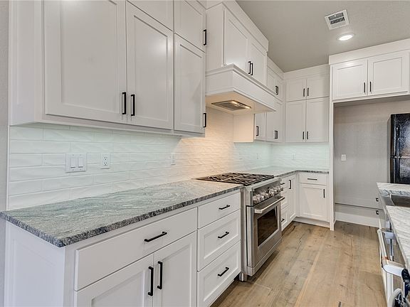 3rd image of 1308 3rd St