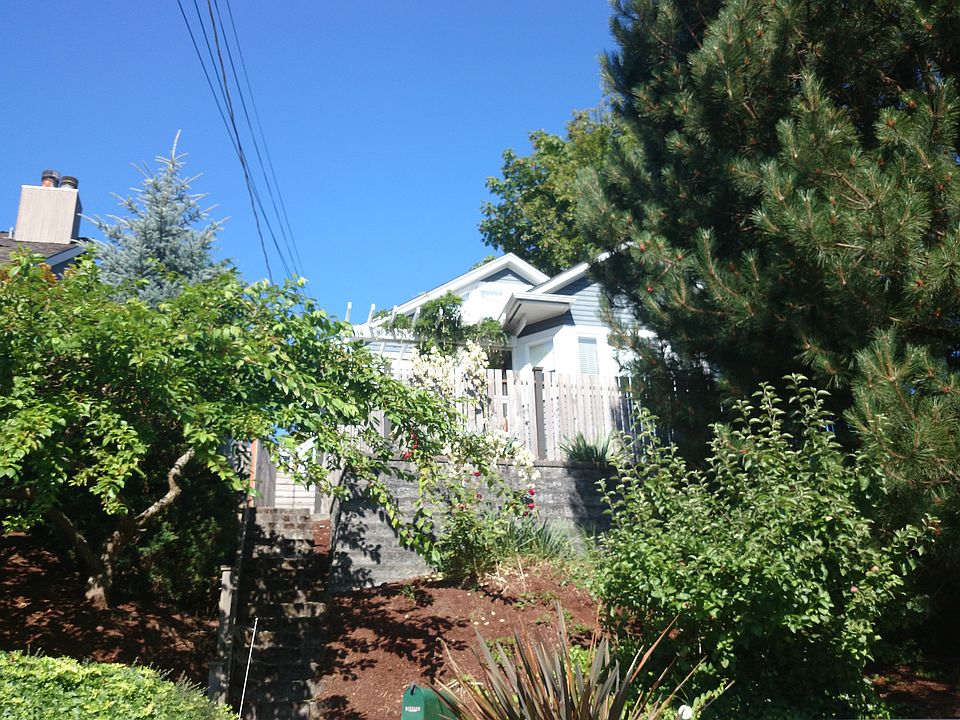 2nd image of 4041 27th Ave W