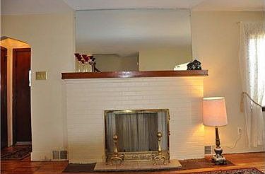 4th image of 3356 Wallace Dr