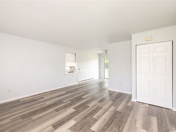 3rd image of 3317 Gaulding Ln
