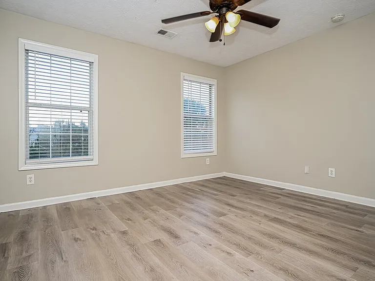 2088 Strang Blvd — Photo 13