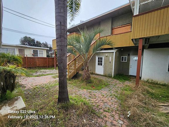 2nd image of 909 S Cleveland St