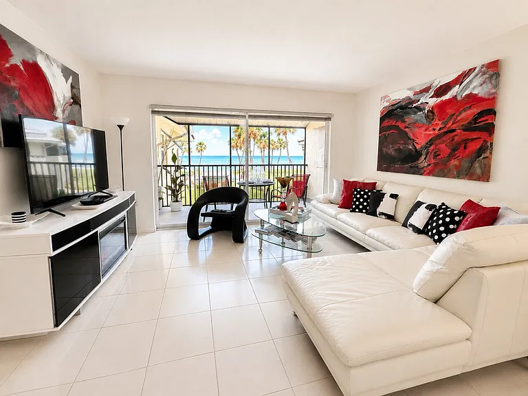4660 Ocean Blvd — Photo 3