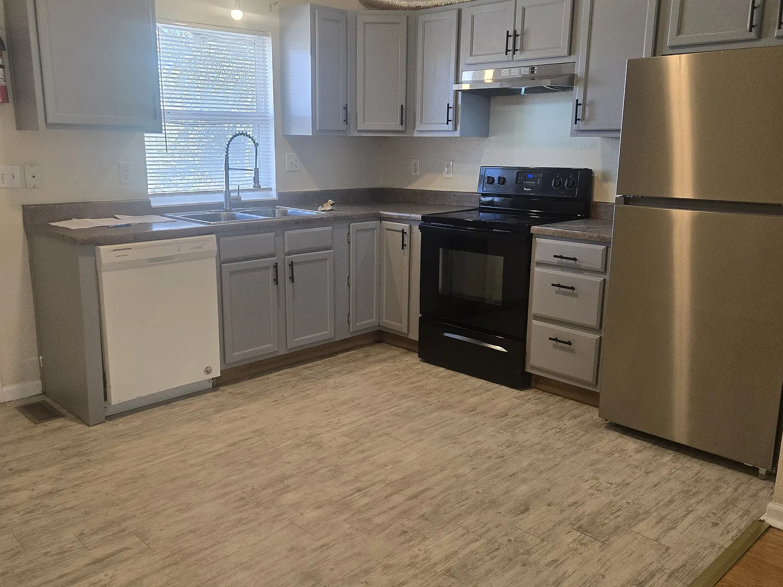 3 bed, 1550 sqft, $2,150 — Photo 3
