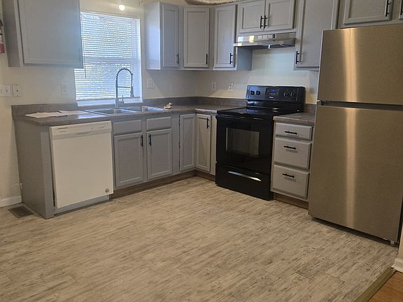 3rd image of 2978 W Mexico Ave